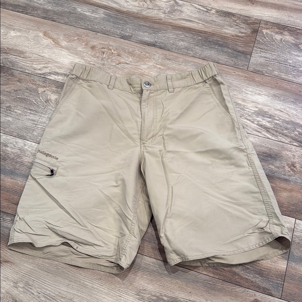 Patagonia Men's Beige Cargo Shorts